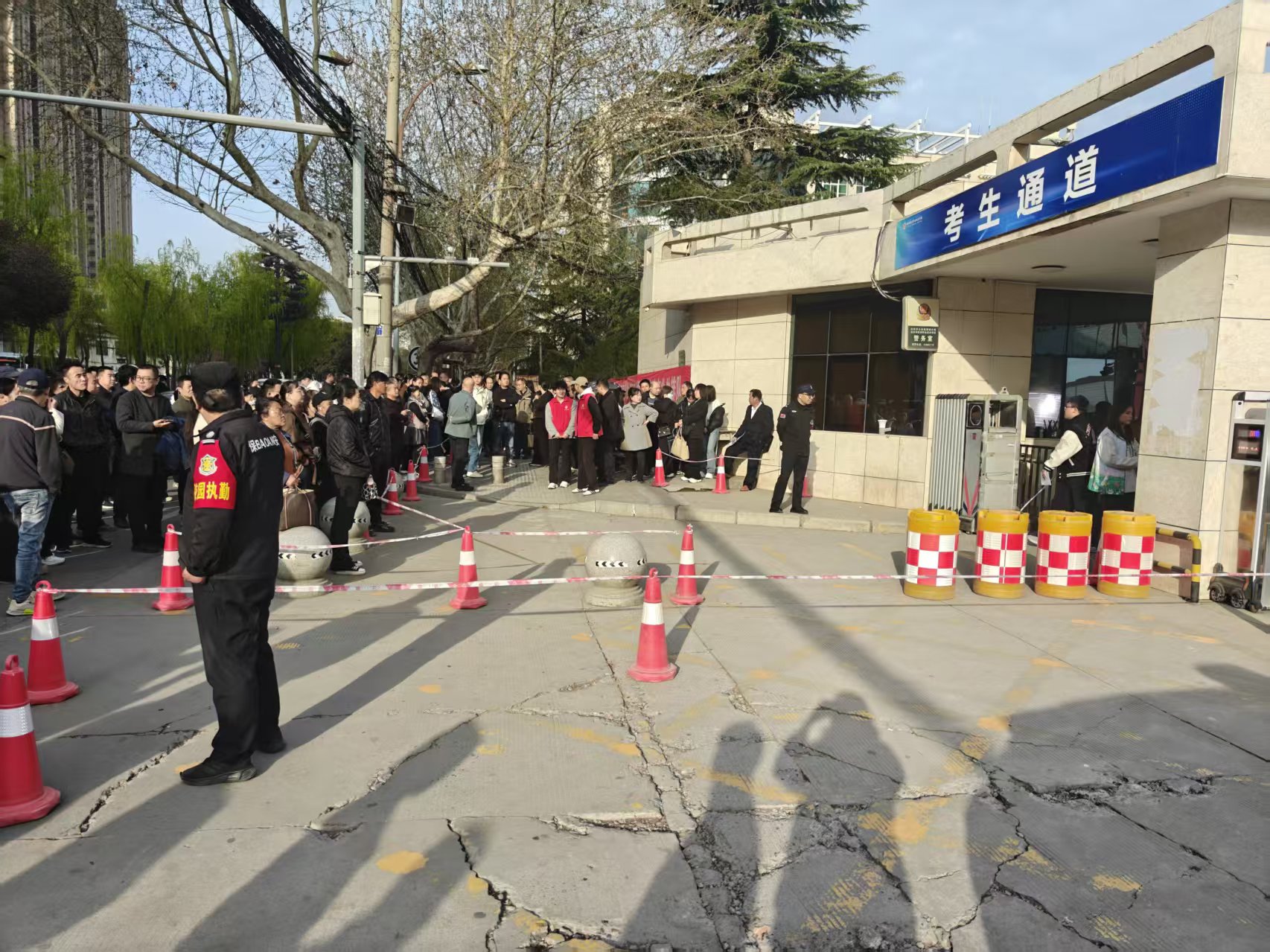 保卫处圆满完成2026年分类考试期间安全保障工作