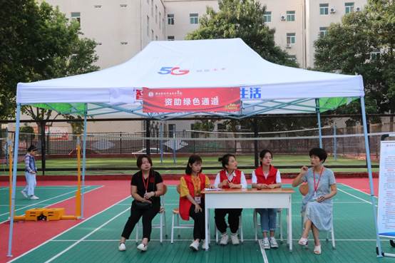 说明: C:\Users\Administrator\Desktop\新生开学\IMG_1679.JPG