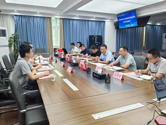 e53f0c3a13c94d7c9996e9b83bfe5ab