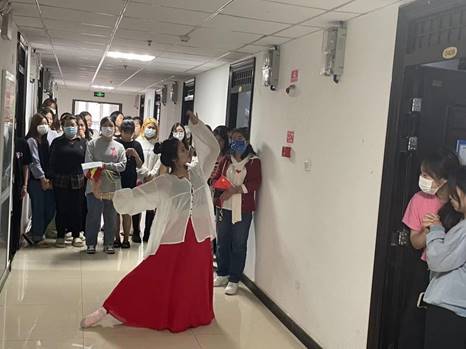 说明: 59952a936f056a104eefbfcd9748b21